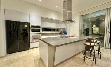 CASA SECTOR ALTO DE LAS PALMAS - POBLADO