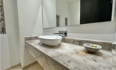 CASA SECTOR ALTO DE LAS PALMAS - POBLADO