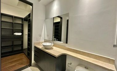 CASA SECTOR ALTO DE LAS PALMAS - POBLADO