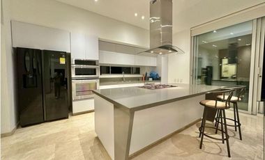 CASA SECTOR ALTO DE LAS PALMAS - POBLADO