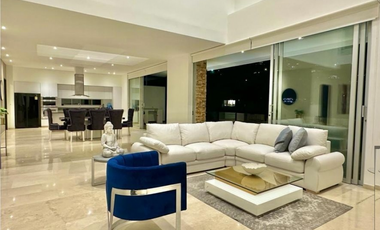 CASA SECTOR ALTO DE LAS PALMAS - POBLADO