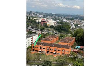 ¡SE VENDE HERMOSA CASA  ESQUINERA EN CONJUNTO CERRADO PINARES!