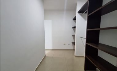 VENTA DE CASA EN CONDOMINIO VERDE ALFAGUARA JAMUND VALLE