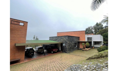 CASA SECTOR ALTOS DEL POBLADO - POBLADO