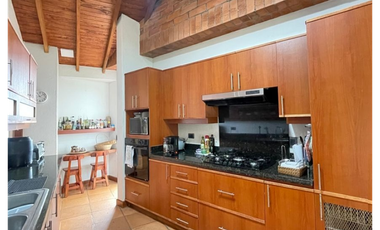 CASA SECTOR ALTOS DEL POBLADO - POBLADO