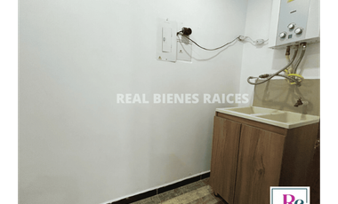 CASA EN ARRIENDO  Canon: $3.250.000 Cerca al mall cuidad jardin