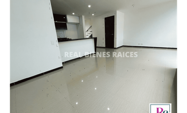 CASA EN ARRIENDO  Canon: $3.250.000 Cerca al mall cuidad jardin