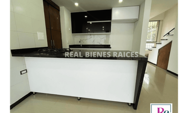 CASA EN ARRIENDO  Canon: $3.250.000 Cerca al mall cuidad jardin
