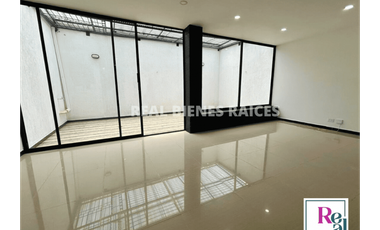 CASA EN ARRIENDO  Canon: $3.250.000 Cerca al mall cuidad jardin