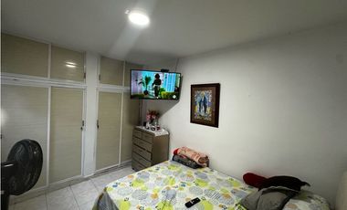 Casa de un piso barrio residencial Santa Marta