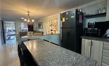 Casa de un piso barrio residencial Santa Marta