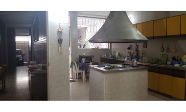 Casa de 6 hab y piscina en venta barrio La Magdalena - Girardot,