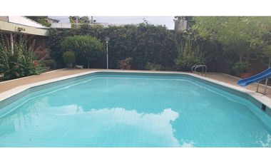 Casa de 6 hab y piscina en venta barrio La Magdalena - Girardot,
