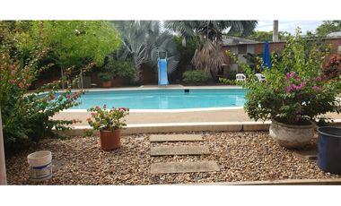 Casa de 6 hab y piscina en venta barrio La Magdalena - Girardot,