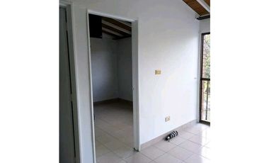 Venta casa en La Estrella, segundo piso sector San Agustin