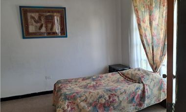 Casa en venta Barrio Granada GIRARDOT