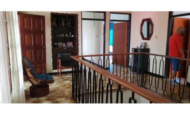 Casa en venta Barrio Granada GIRARDOT