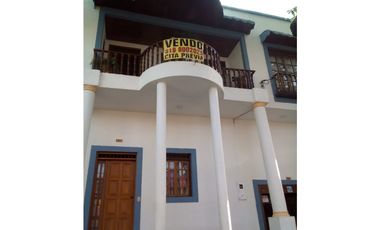 Casa en venta Barrio Granada GIRARDOT