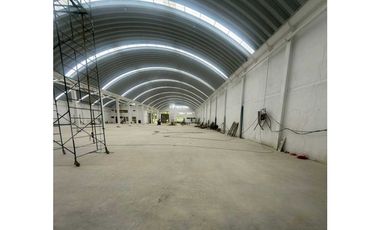 BODEGA EN ARRIENDO EN PARQUE INDUSTRIAL,  SIBERIA