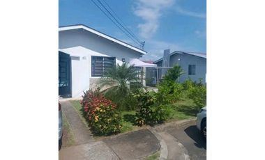 ALQUILO CASA LA CHORRERA BOSQUE DORADO PH LOS ALMENDROS