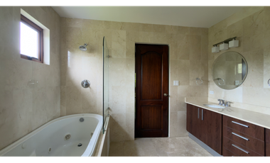 Casa en venta en Clayton - Camino de cruces G.CH