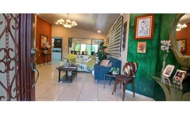 ALQUILER CASA REMODELADA BRISAS DEL GOLF NRR