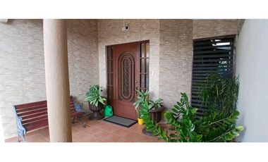 ALQUILER CASA REMODELADA BRISAS DEL GOLF NRR