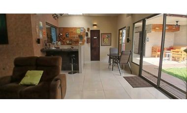 ALQUILER CASA REMODELADA BRISAS DEL GOLF NRR