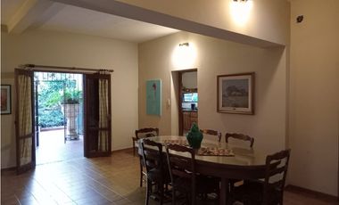 Casa de 3 dormitorios. Placido Martinez 820