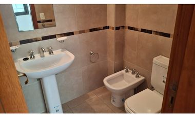 SE VENDE EXELENTE DTO DOS DORMITORIOS - TRES BAÑOS