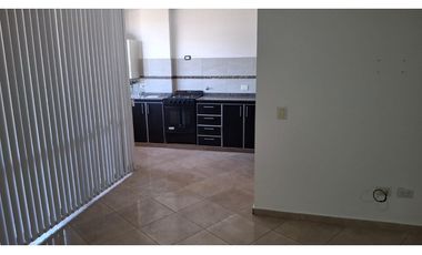 SE VENDE EXELENTE DTO DOS DORMITORIOS - TRES BAÑOS