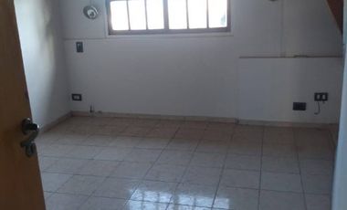 Departamento Tipo Casa en venta en Lanus Oeste
