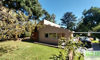 Propiedad en venta con gas natural en Sierra de los Padres. Zona Centro.
