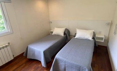 Propiedad en venta con gas natural en Sierra de los Padres. Zona Centro.