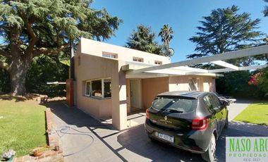 Propiedad en venta con gas natural en Sierra de los Padres. Zona Centro.