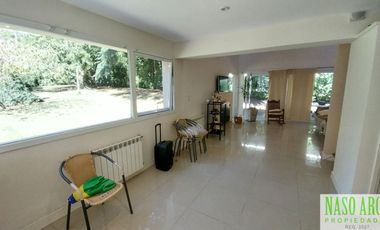 Propiedad en venta con gas natural en Sierra de los Padres. Zona Centro.