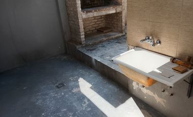 Casa PH en alquiler en Castelar Sur