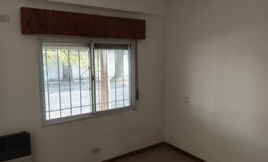 Casa PH en alquiler en Castelar Sur