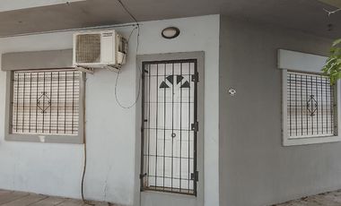 Casa PH en alquiler en Castelar Sur