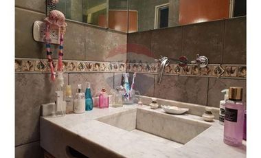 CASA 5 AMBIENTES EN VENTA VILLA ADELINA CON JARDIN