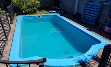 CASA 5 AMBIENTES EN VENTA VILLA ADELINA CON JARDIN