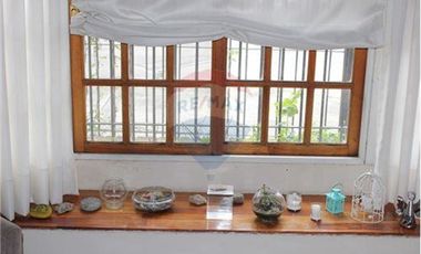 CASA 5 AMBIENTES EN VENTA VILLA ADELINA CON JARDIN