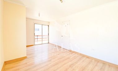 Casa en Arriendo en Metro Dominicos | Casa Arriendo (4D3B) | Las Condes | Alas Propiedades