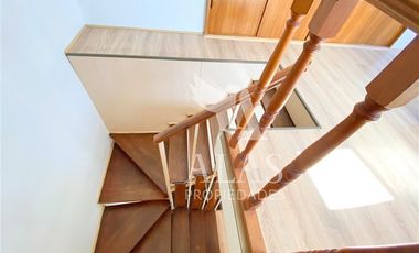 Casa en Arriendo en Metro Dominicos | Casa Arriendo (4D3B) | Las Condes | Alas Propiedades