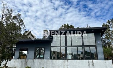 Casa en Venta en Lomas de Coihuin