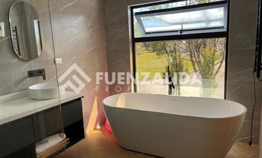 Casa en Venta en Lomas de Coihuin