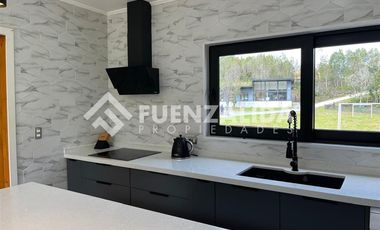 Casa en Venta en Lomas de Coihuin