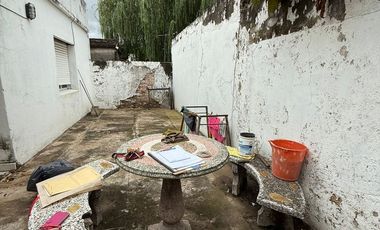 CASA A REFACCIONAR EN JOSE QUINTANA 3357