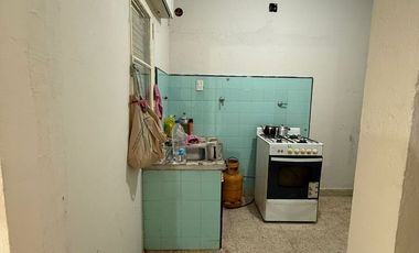 CASA A REFACCIONAR EN JOSE QUINTANA 3357