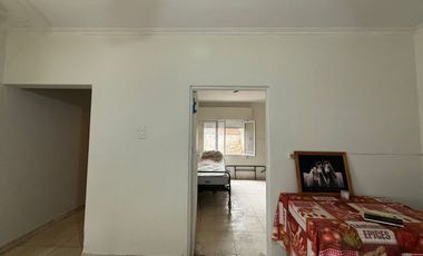 CASA A REFACCIONAR EN JOSE QUINTANA 3357